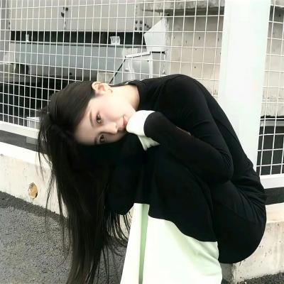 红色八爪女